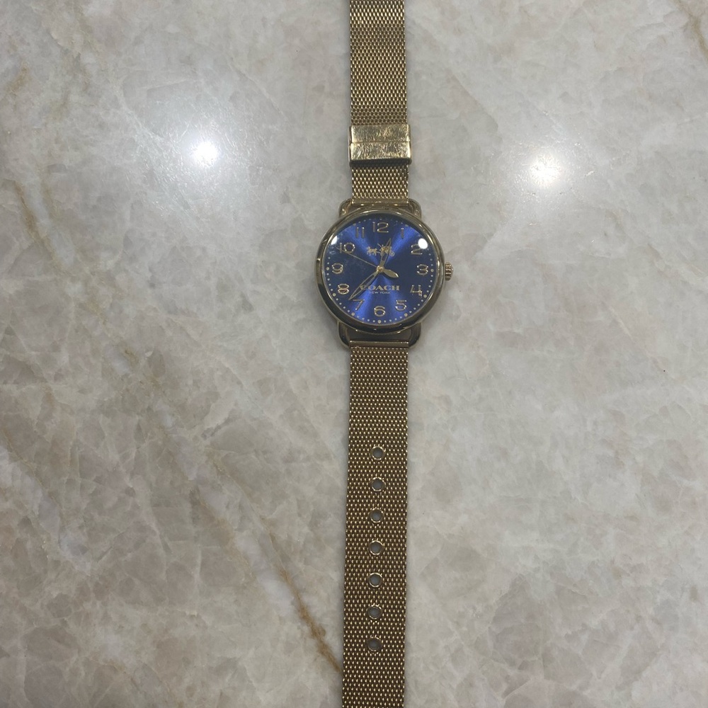 Coach watch - Picture 6 of 6